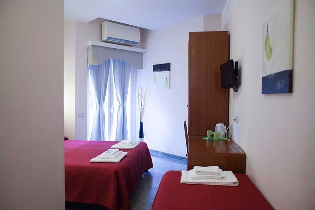Smart Trastevere Рим Экстерьер фото
